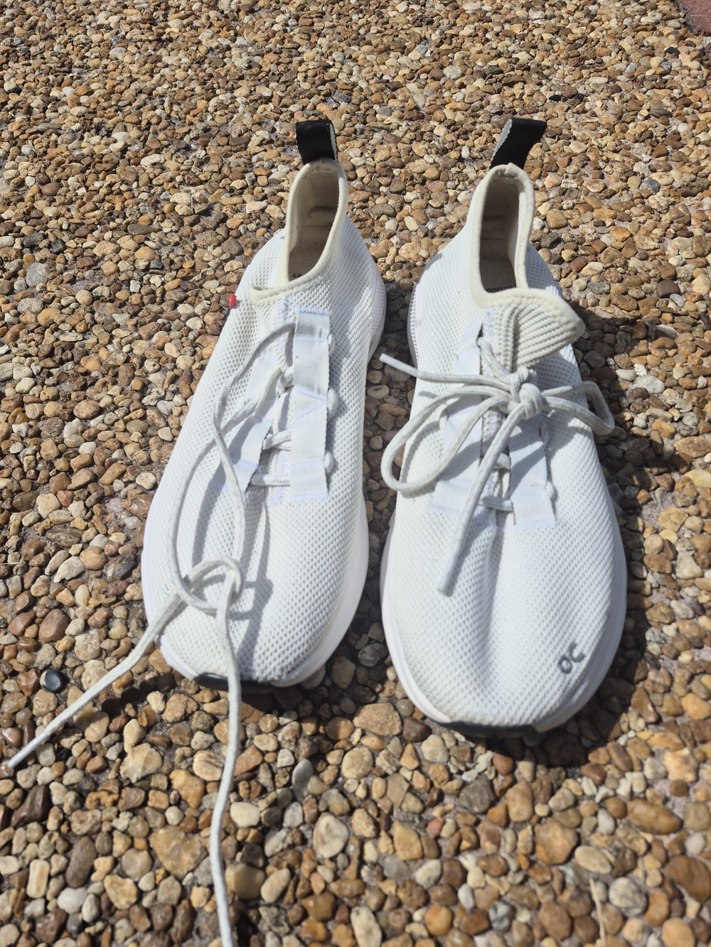On Running Cloudflow Knit Men's Running Shoes in White